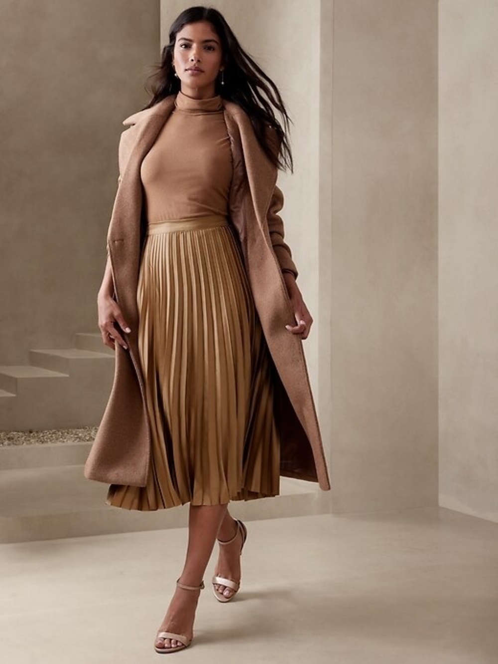 Banana Republic Pleated Midi Skirt in Champagne Toast